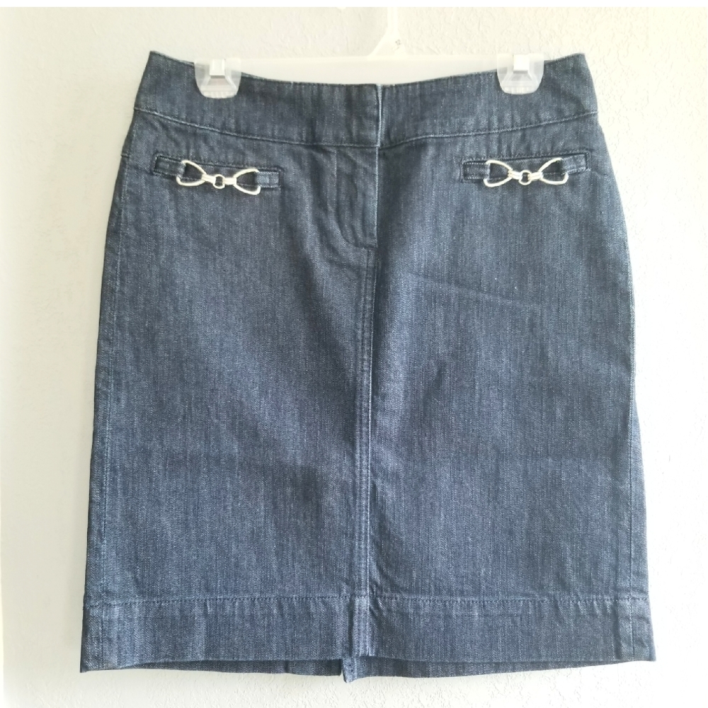 Woman's New York and Company  Denim Skirt